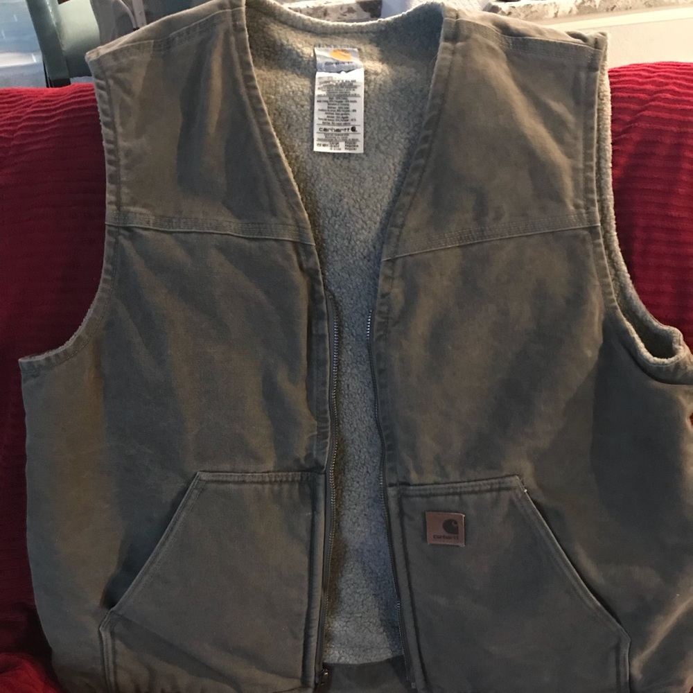 Men’s Carhartt vest
